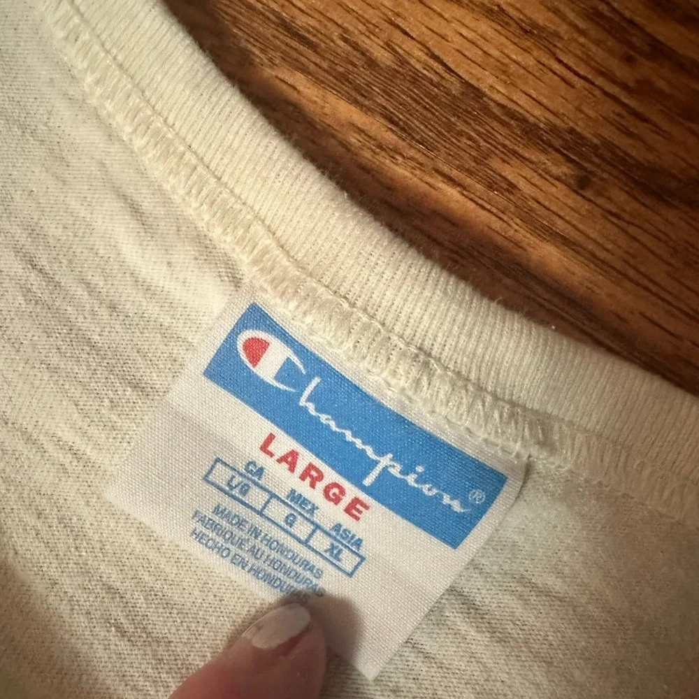 Champion Graphic Tee, Men’s Large - Picture 3 of 5